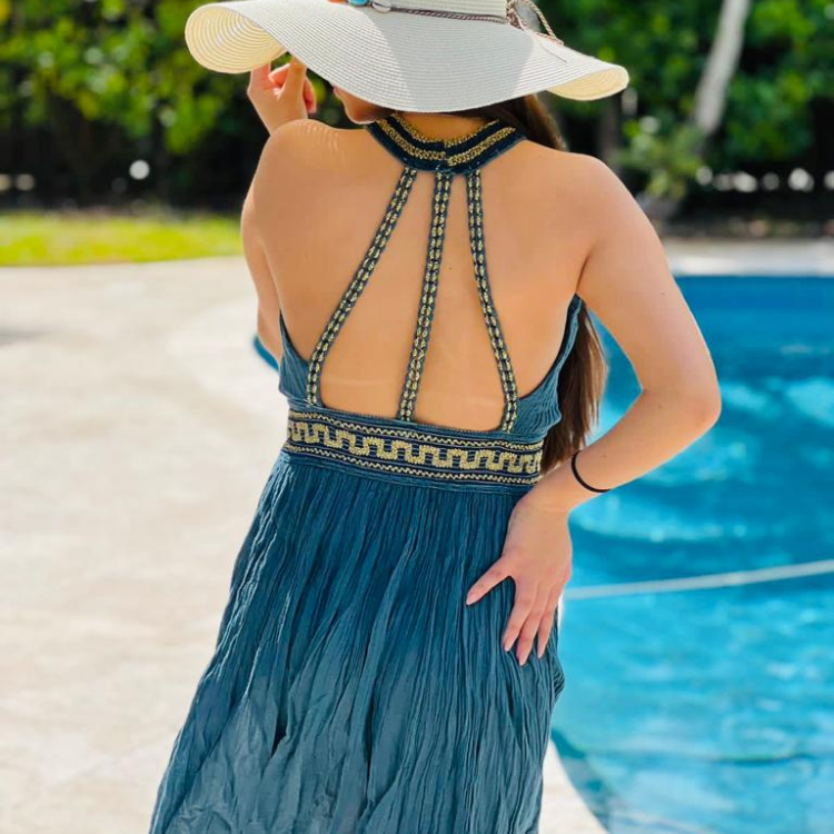 Naxos Coverup - The Power Chic